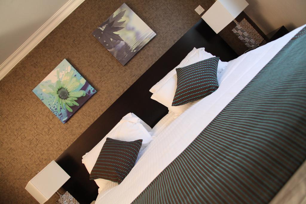 Greenvale Hotel Cookstown Szoba fotó